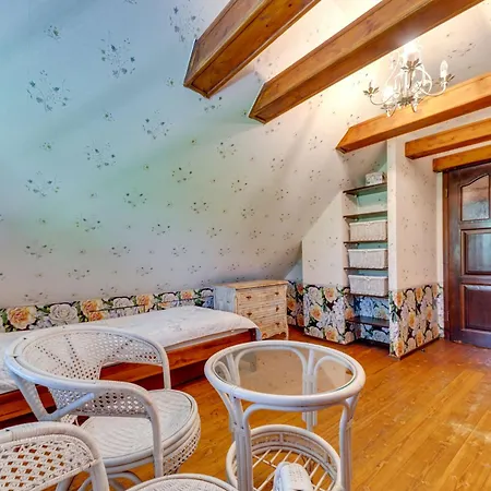 Holiday home Bastrowka By Interhome Chrosna